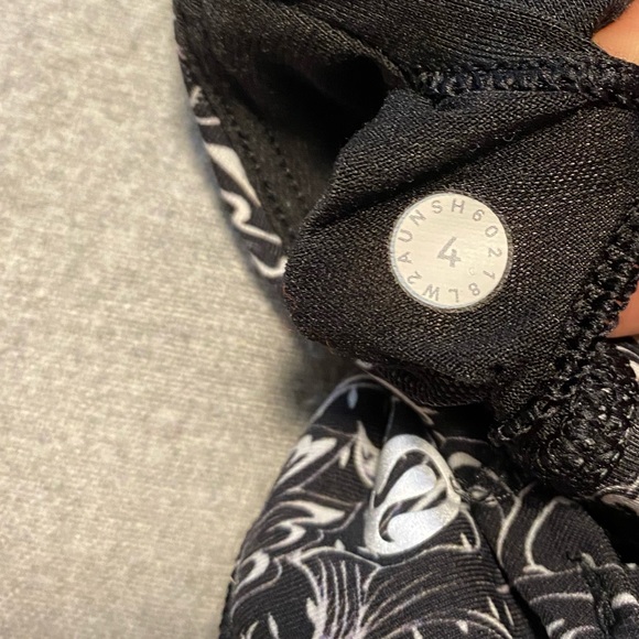 Lululemon energy bra 4 - Picture 4 of 6